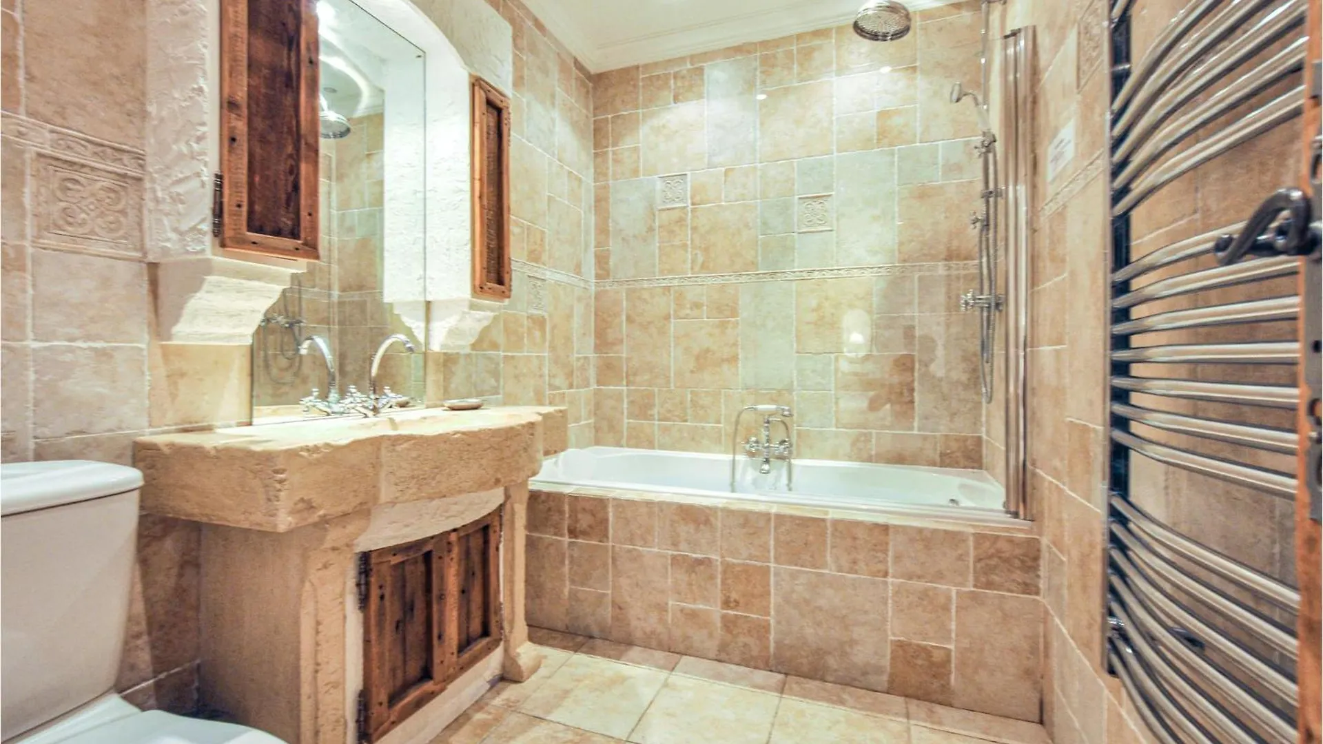 Nice Home In Les Adrets D Lesterel With Kitchen Saint-Jean-de-l'Esterel Holiday home