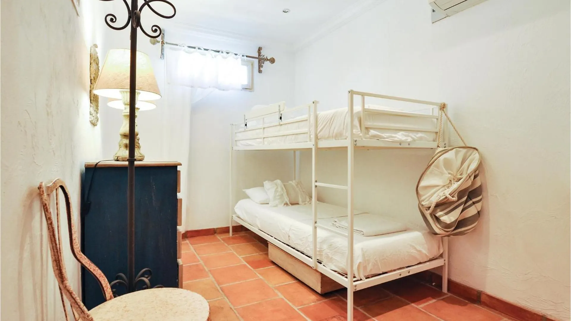 Nice Home In Les Adrets D Lesterel With Kitchen Saint-Jean-de-l'Esterel France