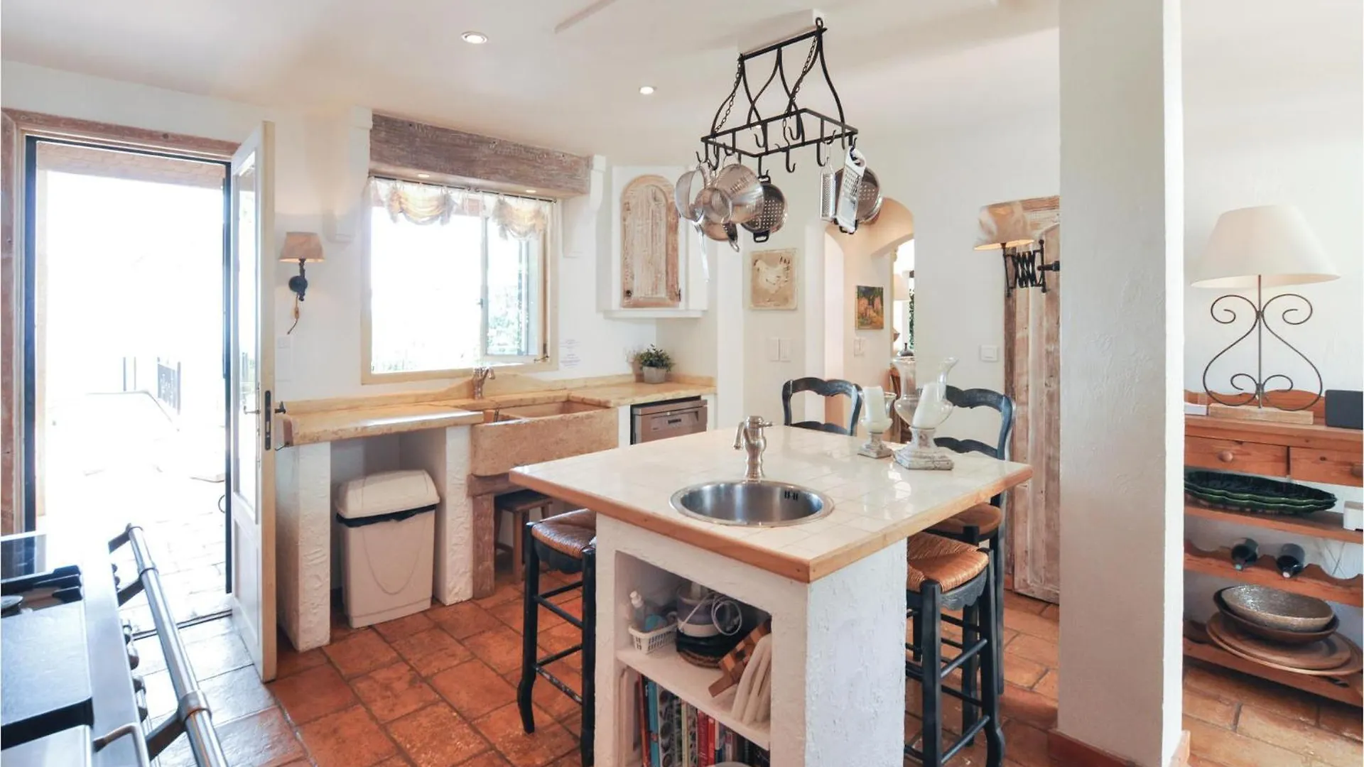 Holiday home Nice Home In Les Adrets D Lesterel With Kitchen Saint-Jean-de-l'Esterel